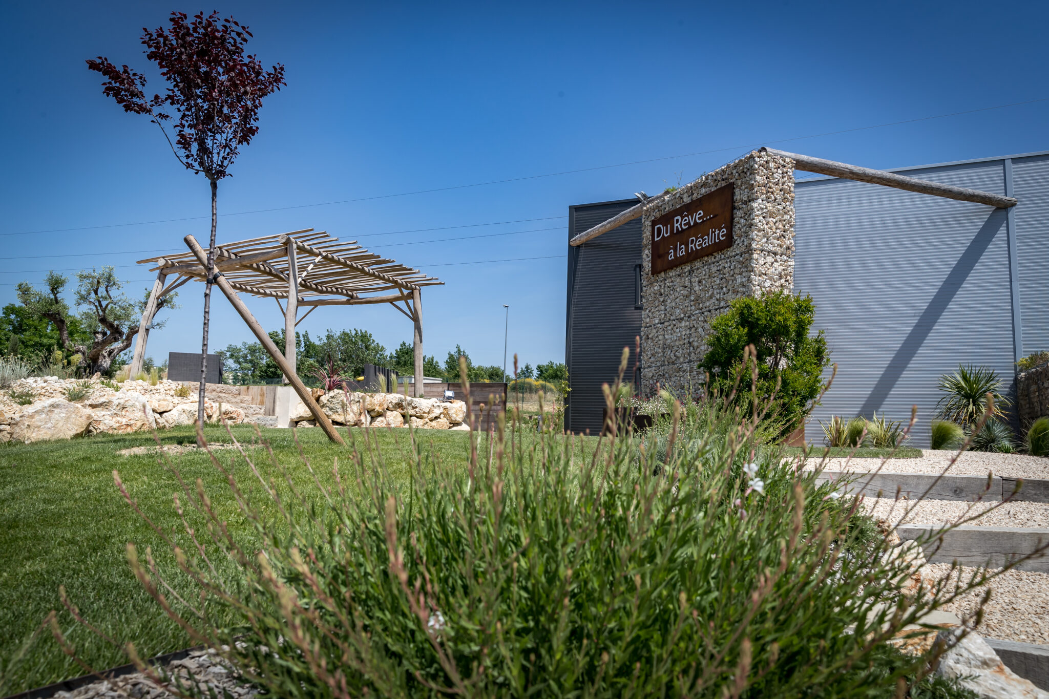 Retrouvez Les Jeunes Pousses dans ses locaux de Salindres